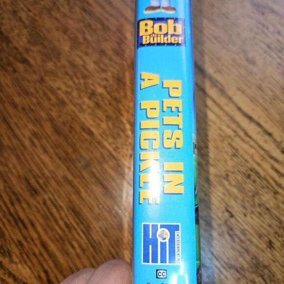 Bob the Builder VHS Pets in a Pickle Rare Clamshell Case #vintage #nostalgia - Picture 2 of 5